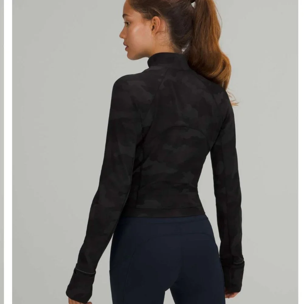 LULULEMON Black Camo Its Rulu Run Cropped Half-Zip Sweatshirt 6